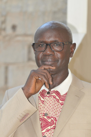 LA CHRONIQUE DE MODY NIANG : Médias de service « républicain » et politique politicienne LA CHRONIQUE DE MODY NIANG : Médias de service « républicain » et politique politicienne