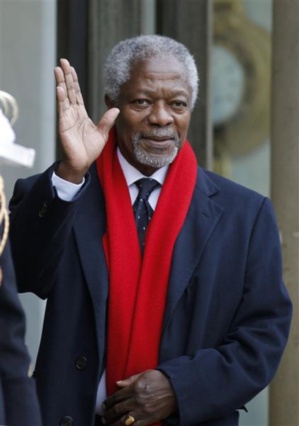 En Birmanie, Kofi Annan rend visite aux musulmans Rohingyas à Rakhine En Birmanie, Kofi Annan rend visite aux musulmans Rohingyas à Rakhine