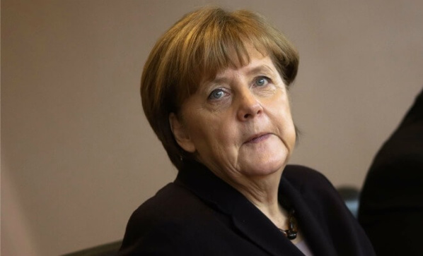 Merkel pâtit en Europe de sa fragilisation en Allemagne