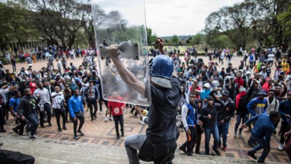 Nouvelles manifestations d'étudiants en Afrique du Sud