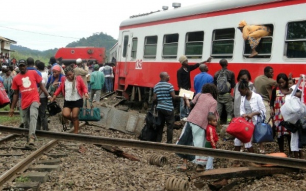CAMEROUN: Un train déraille et fait 55 morts