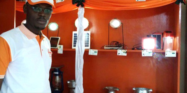 NAFA NAANA : Eclairer le quotidien des ménages pauvres au Burkina NAFA NAANA : Eclairer le quotidien des ménages pauvres au Burkina