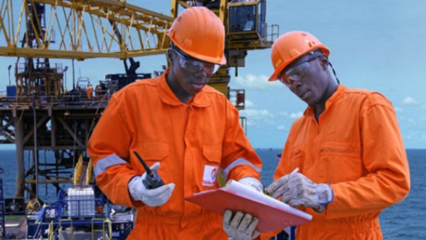 Le Kenya vise une première exportation pétrolière en début 2017 Le Kenya vise une première exportation pétrolière en début 2017