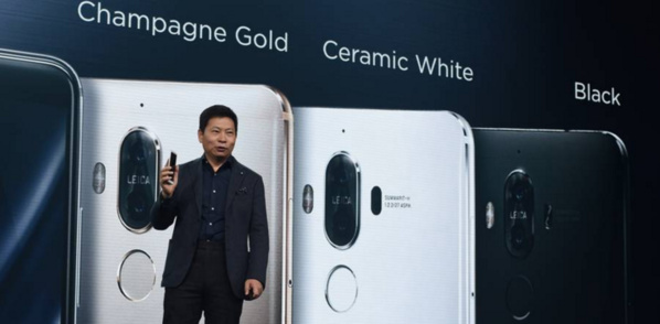 Huawei lance son téléphone Mate 9 pour rivaliser avec Apple et Samsung Huawei lance son téléphone Mate 9 pour rivaliser avec Apple et Samsung
