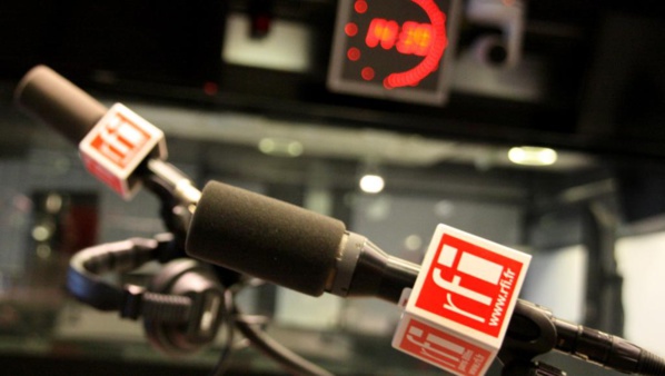 Fermeture de RFI : La RDC entend revisiter l'accord avec la radio française Fermeture de RFI : La RDC entend revisiter l'accord avec la radio française