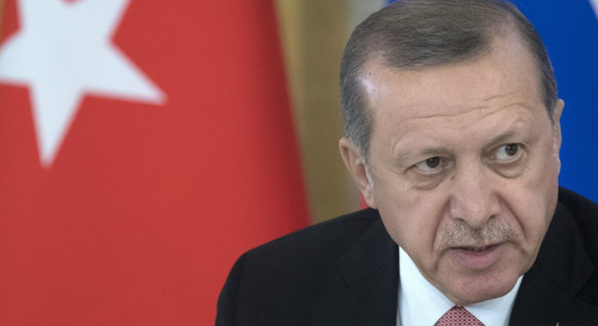 TURQUIE-UE : Erdogan envisage un référendum et attaque Martin Shultz TURQUIE-UE : Erdogan envisage un référendum et attaque Martin Shultz
