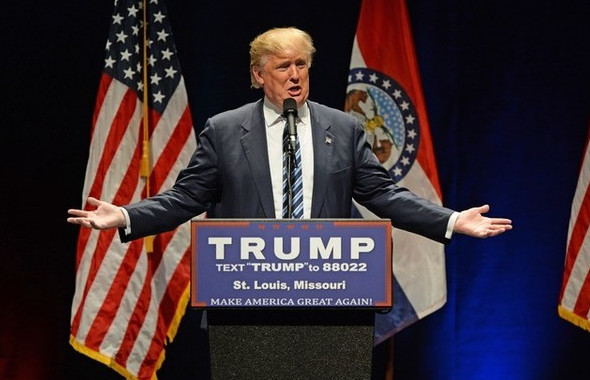 Le Kremlin "attend" un signal de l'équipe de transition de Trump