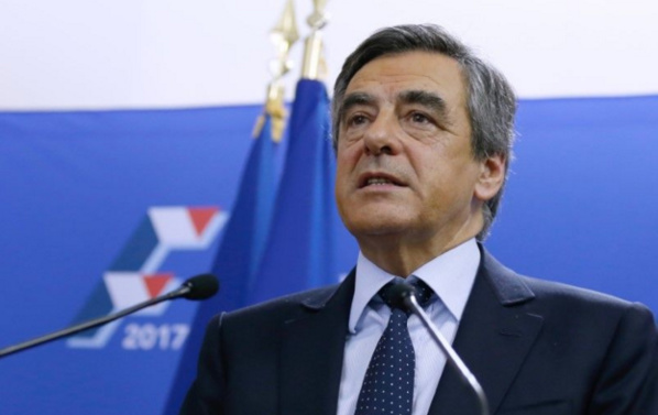 "Rien n'est joué", dit Fillon à ses soutiens parlementaires "Rien n'est joué", dit Fillon à ses soutiens parlementaires