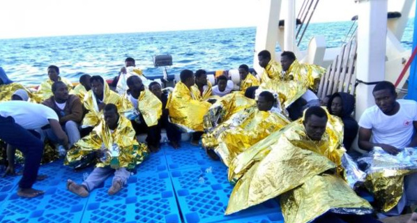 Migrants: Au moins 8 morts, nombreux disparus en Méditerranée Migrants: Au moins 8 morts, nombreux disparus en Méditerranée