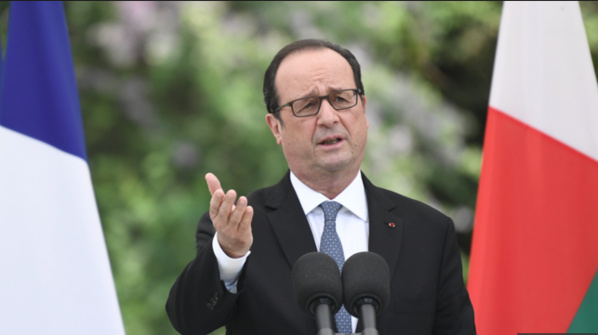 Le président Hollande n'ira pas aux funérailles de Castro Le président Hollande n'ira pas aux funérailles de Castro