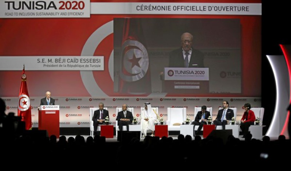 La Tunisie a reçu 15 milliards de dollars en promesses d'aide et investissements La Tunisie a reçu 15 milliards de dollars en promesses d'aide et investissements