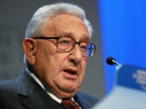 Kissinger "impressionné" par le calme de Pékin face aux initiatives de Trump Kissinger "impressionné" par le calme de Pékin face aux initiatives de Trump