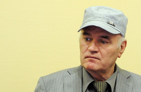 Prison à vie requise contre Ratko Mladic Prison à vie requise contre Ratko Mladic