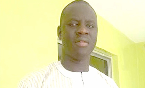 DR. ELHADJI MOUNIROU NDIAYE, ECONOMISTE «Le Pse ne peut accélérer la création de richesses ni résoudre le chômage de masse.» DR. ELHADJI MOUNIROU NDIAYE, ECONOMISTE «Le Pse ne peut accélérer la création de richesses ni résoudre le chômage de masse.»