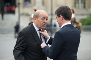 Le Drian apporte son soutien à Valls Le Drian apporte son soutien à Valls