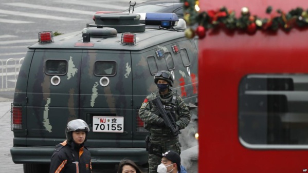L'union des forces contre le terrorisme est un choix qui s'impose L'union des forces contre le terrorisme est un choix qui s'impose
