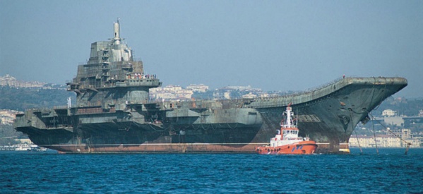 PEKIN BANDE LES MUSCLES : Première sortie dans le Pacifique du porte-avions chinois