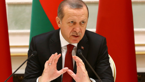 Erdogan accuse l'Occident de soutenir l’État islamique (EI) en Syrie.