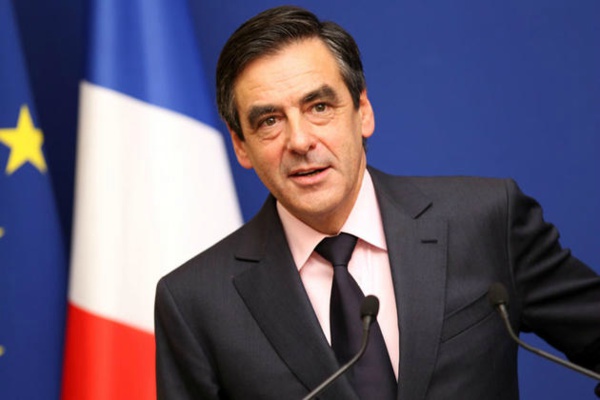 Fillon en mission pacification chez les sarkozystes Fillon en mission pacification chez les sarkozystes
