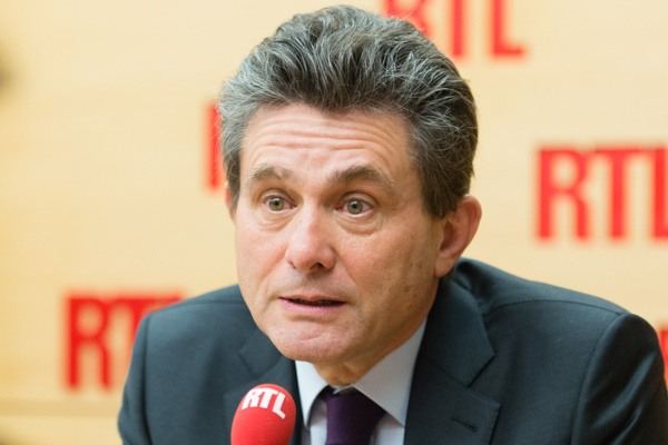 Henri de Castries soutient officiellement Fillon Henri de Castries soutient officiellement Fillon