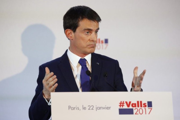 Valls juge Hamon "ambigu" sur la laïcité Valls juge Hamon "ambigu" sur la laïcité