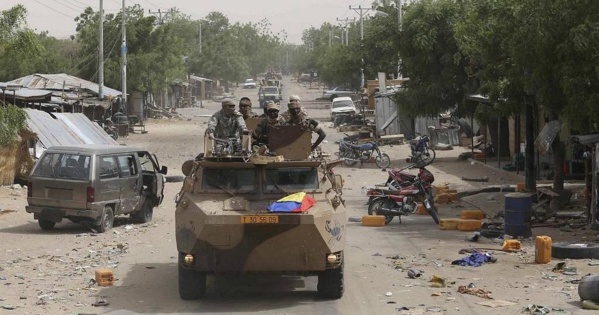 Niger: 15 soldats tués dans une "attaque terroriste" (armée) Niger: 15 soldats tués dans une "attaque terroriste" (armée)