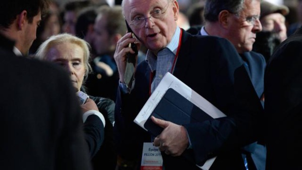 Démission du directeur de campagne de Fillon Démission du directeur de campagne de Fillon