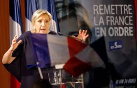 Le Pen mène sa campagne à l'épreuve du doute