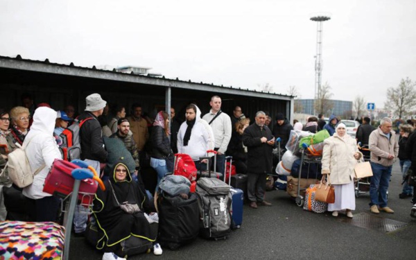Attaque d'Orly: tous les terminaux rouverts (aéroport) Attaque d'Orly: tous les terminaux rouverts (aéroport)