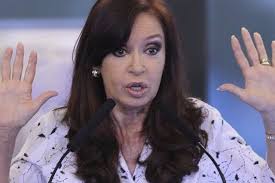 Argentine/délit financier : l'ex-présidente Kirchner sera jugée