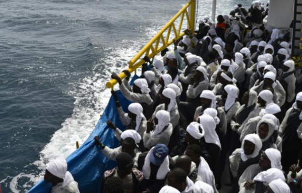 Égypte: 56 condamnations pour le naufrage d'un bateau de migrants Égypte: 56 condamnations pour le naufrage d'un bateau de migrants