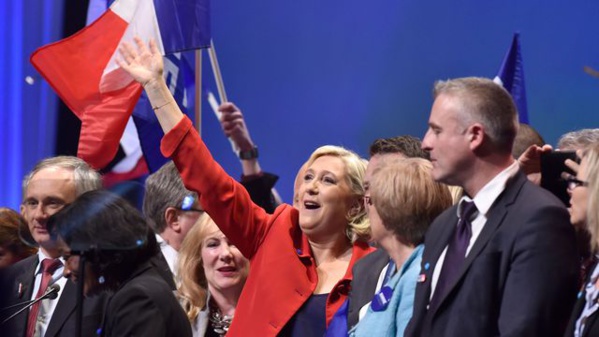 Le Pen prédit la mort prochaine de l'Union européenne Le Pen prédit la mort prochaine de l'Union européenne