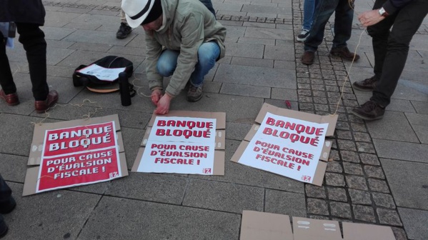 Evasion fiscale : Attac s'en prend à Apple et à la Société générale Evasion fiscale : Attac s'en prend à Apple et à la Société générale