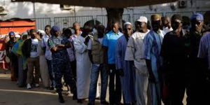 Législatives en Gambie: majorité absolue pour l'ex-opposition, seulement 5 députés sur 58 pour le parti de Jammeh Législatives en Gambie: majorité absolue pour l'ex-opposition, seulement 5 députés sur 58 pour le parti de Jammeh