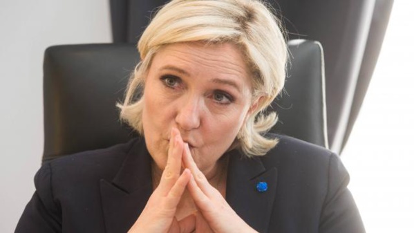 Marine Le Pen se dit "fâchée avec l'Eglise"