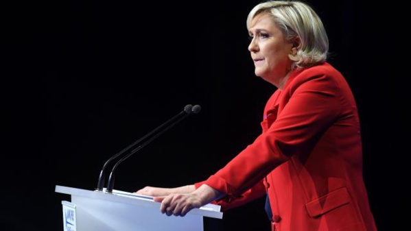 Immigration: Le moratoire de Le Pen durerait "quelques semaines" Immigration: Le moratoire de Le Pen durerait "quelques semaines"