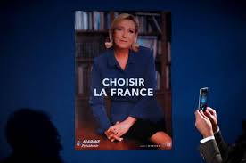 "Choisir la France", le nouveau slogan de Marine Le Pen