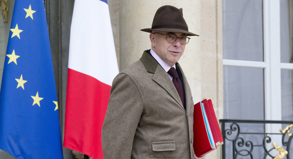 Le gouvernement Cazeneuve a présenté sa démission Le gouvernement Cazeneuve a présenté sa démission