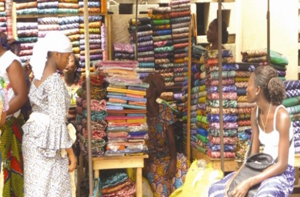 Enquête FAO: une meilleure maîtrise du commerce informel pourrait stimuler les économies africaines Enquête FAO: une meilleure maîtrise du commerce informel pourrait stimuler les économies africaines