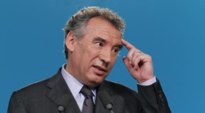 Le MoDem a "recasé" des salariés à Bruxelles, reconnaît Bayrou Le MoDem a "recasé" des salariés à Bruxelles, reconnaît Bayrou