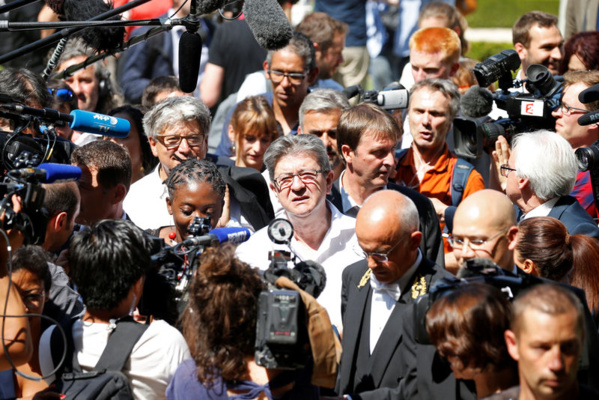 Une journée de "bataille populaire" le 12 juillet, dit Mélenchon Une journée de "bataille populaire" le 12 juillet, dit Mélenchon