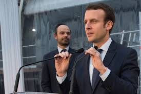 Budget: Macron reprend la main, à la barbe de Philippe