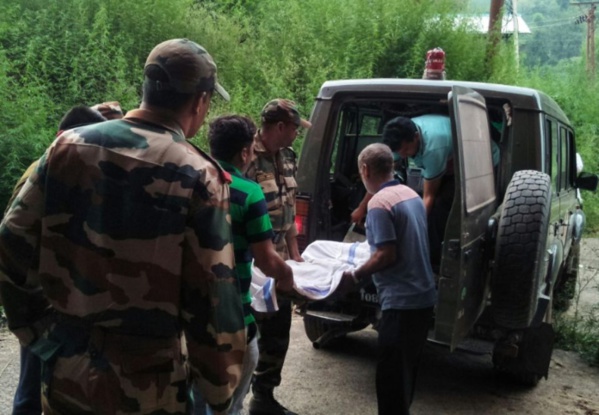 Cachemire: 4 soldats pakistanais tués par un tir indien, accuse le Pakistan Cachemire: 4 soldats pakistanais tués par un tir indien, accuse le Pakistan