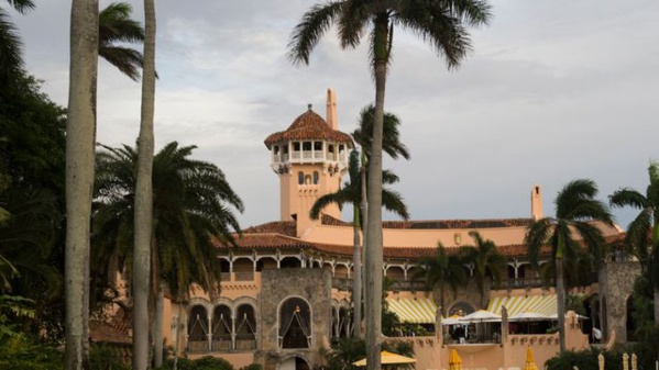 Trump sommé de remettre la liste des visiteurs de sa résidence de Mar-a-Lago Trump sommé de remettre la liste des visiteurs de sa résidence de Mar-a-Lago