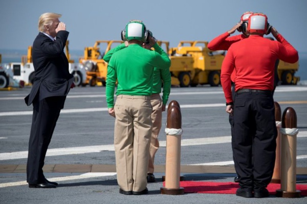 Trump inaugure un porte-avions nouvelle génération à propulsion nucléaire Trump inaugure un porte-avions nouvelle génération à propulsion nucléaire
