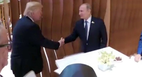 Trump juge "très dangereux" l'état des relations avec Moscou Trump juge "très dangereux" l'état des relations avec Moscou