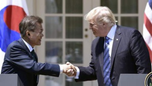 Trump et Moon d'accord pour supprimer la limite de la charge des missiles sud-coréens Trump et Moon d'accord pour supprimer la limite de la charge des missiles sud-coréens