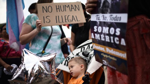 Trump met fin au programme protégeant 800.000 jeunes sans-papiers Trump met fin au programme protégeant 800.000 jeunes sans-papiers