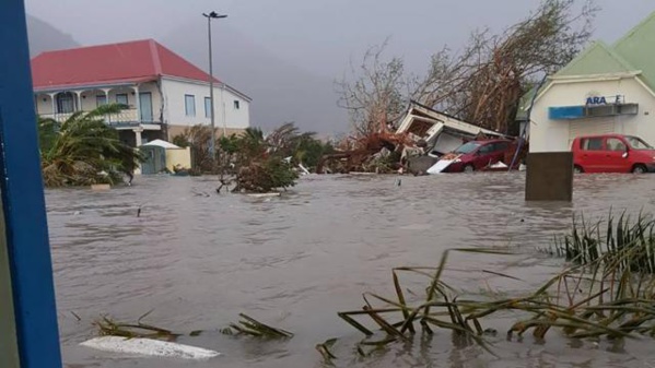 Ouragan Irma: Au moins deux morts dans les Antilles françaises, Macron prédit le pire Ouragan Irma: Au moins deux morts dans les Antilles françaises, Macron prédit le pire