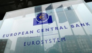 L'euro, porté par la BCE, en légère hausse face à un dollar sous pression